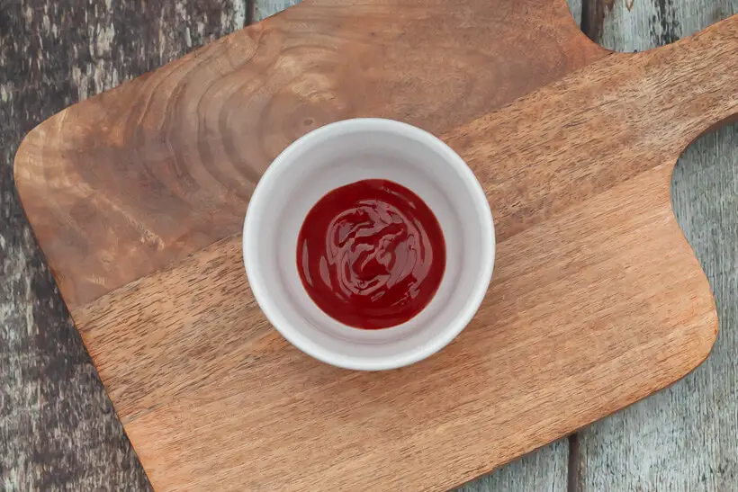 Homemade Heinz ketchup in a bowl