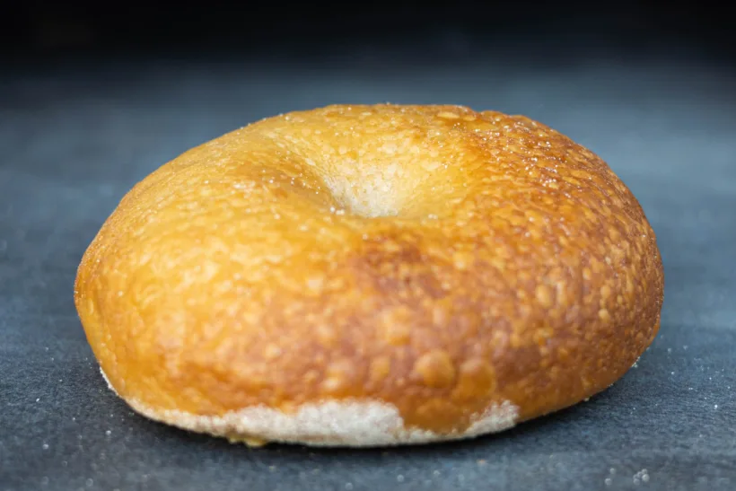 A plain New York-syle bagel